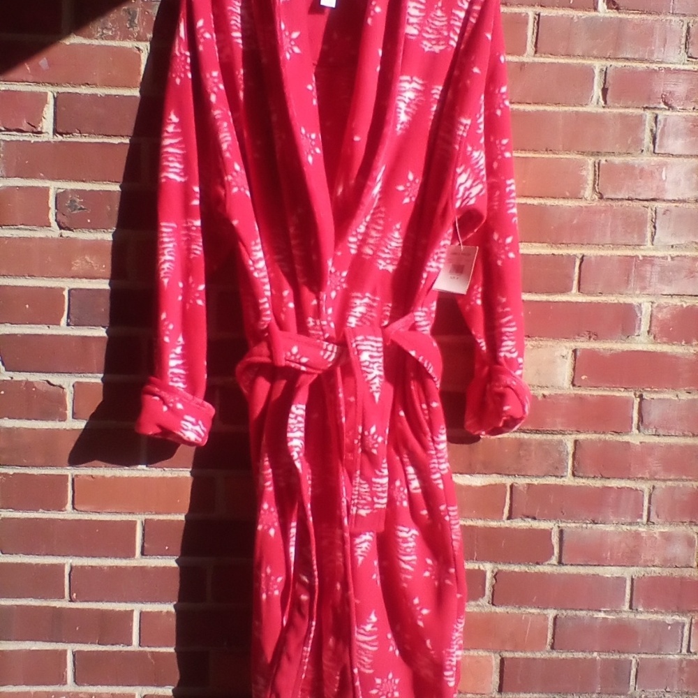Lord & Taylor Robe - Picture 5 of 6